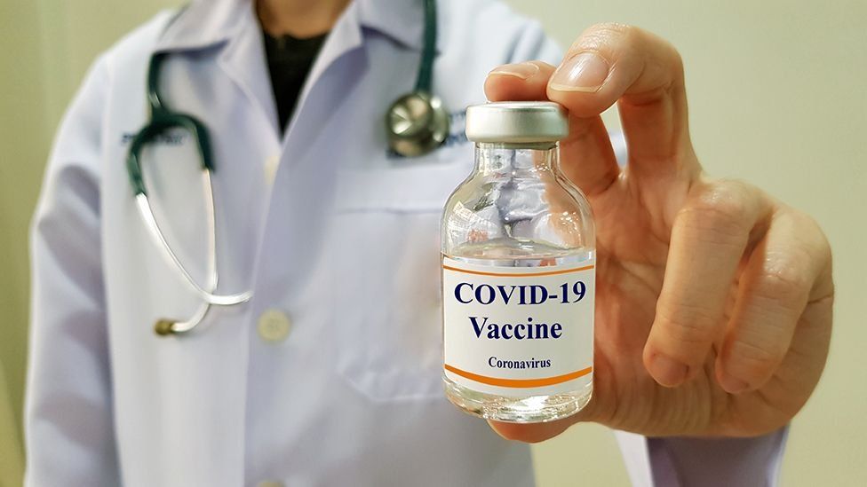 Inician pruebas en humanos de vacuna contra COVID-19 en EU