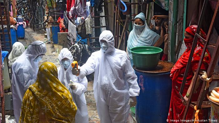 India reporta más de 53 mil casos nuevos de coronavirus en un día