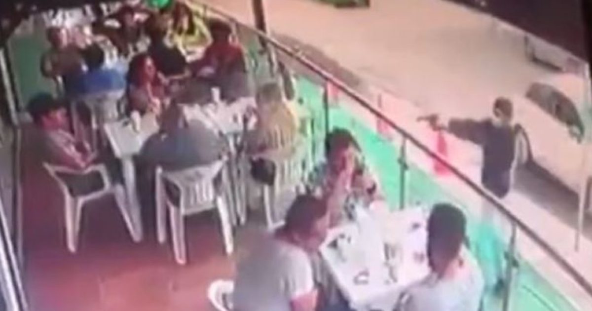 Asesinan a un joven dentro de restaurante en León
