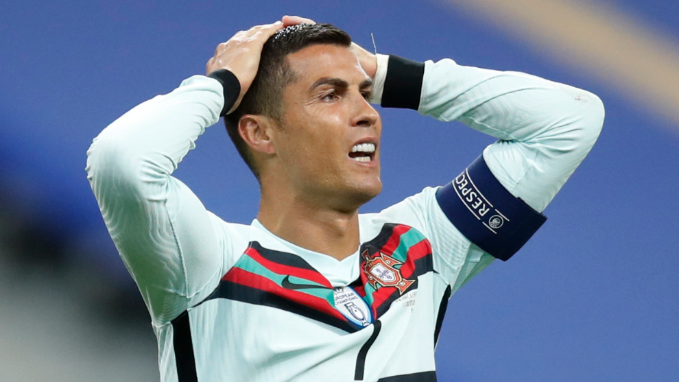 Cristiano Ronaldo regresa a Italia tras dar positivo por coronavirus