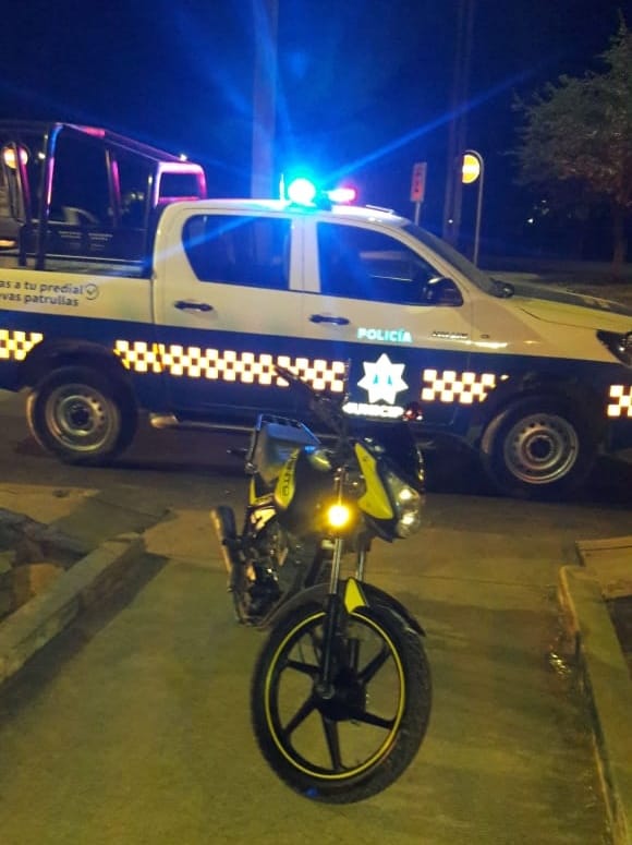 Policías Recuperan Moto Robada en San Juan del Río.