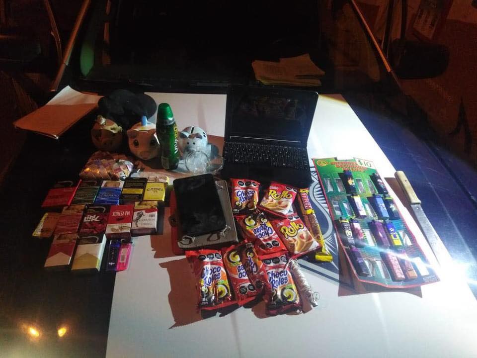 Lo Detienen por Robar Choco Roles de una Tienda en San Juan del Río.