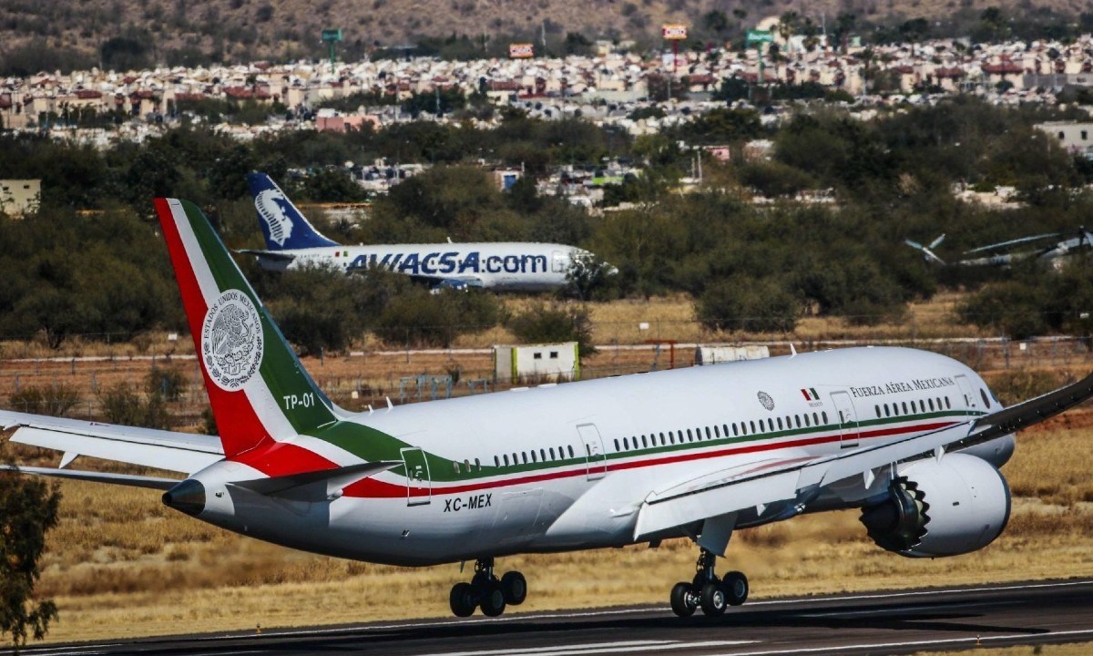 AMLO asegura que no ha podido vender el avión presidencial por “extravagante”