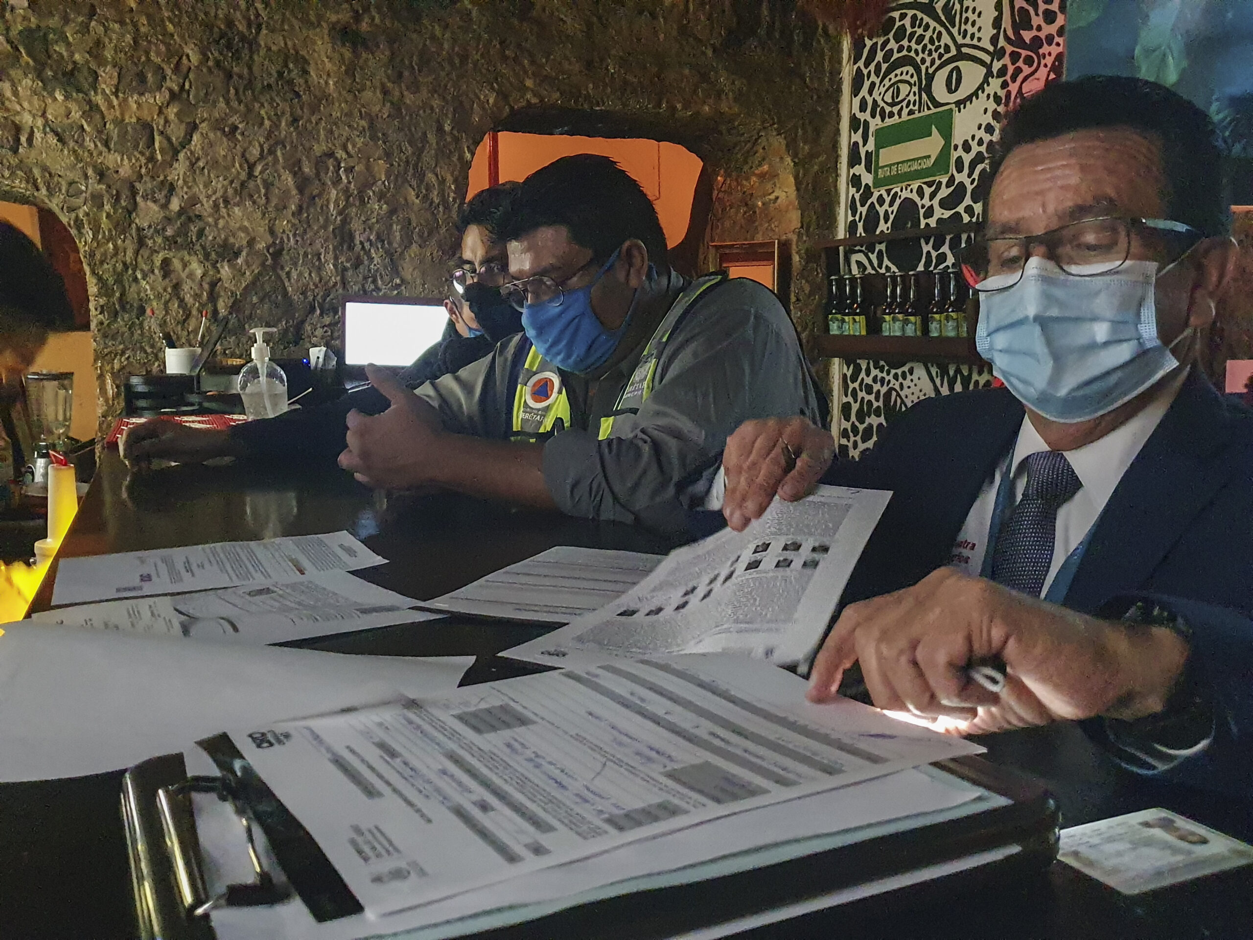 Suman 450 establecimientos suspendidos en operativos durante contingencia por COVID-19 en Querétaro.