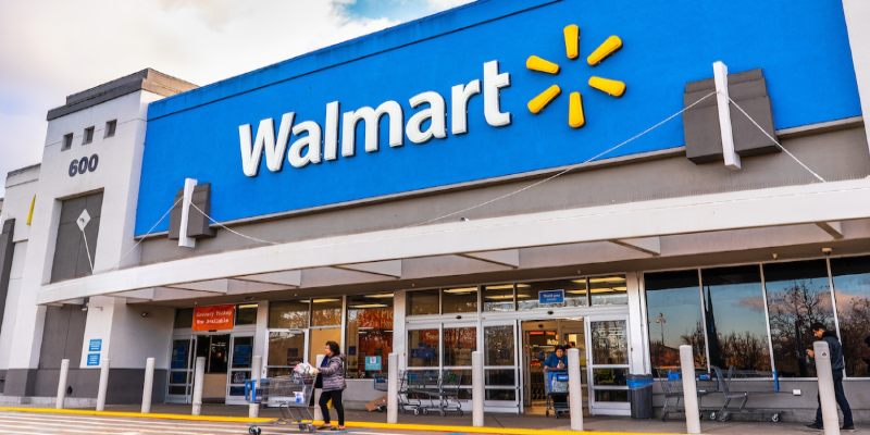 Demandan a Walmart por crisis de opiáceos