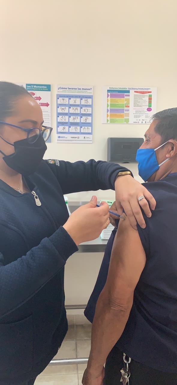 En Querétaro continúa vacunación contra influenza