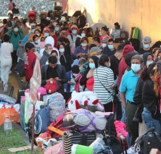 Migrantes afectados por “Quédate en México” podrán ingresar a EU