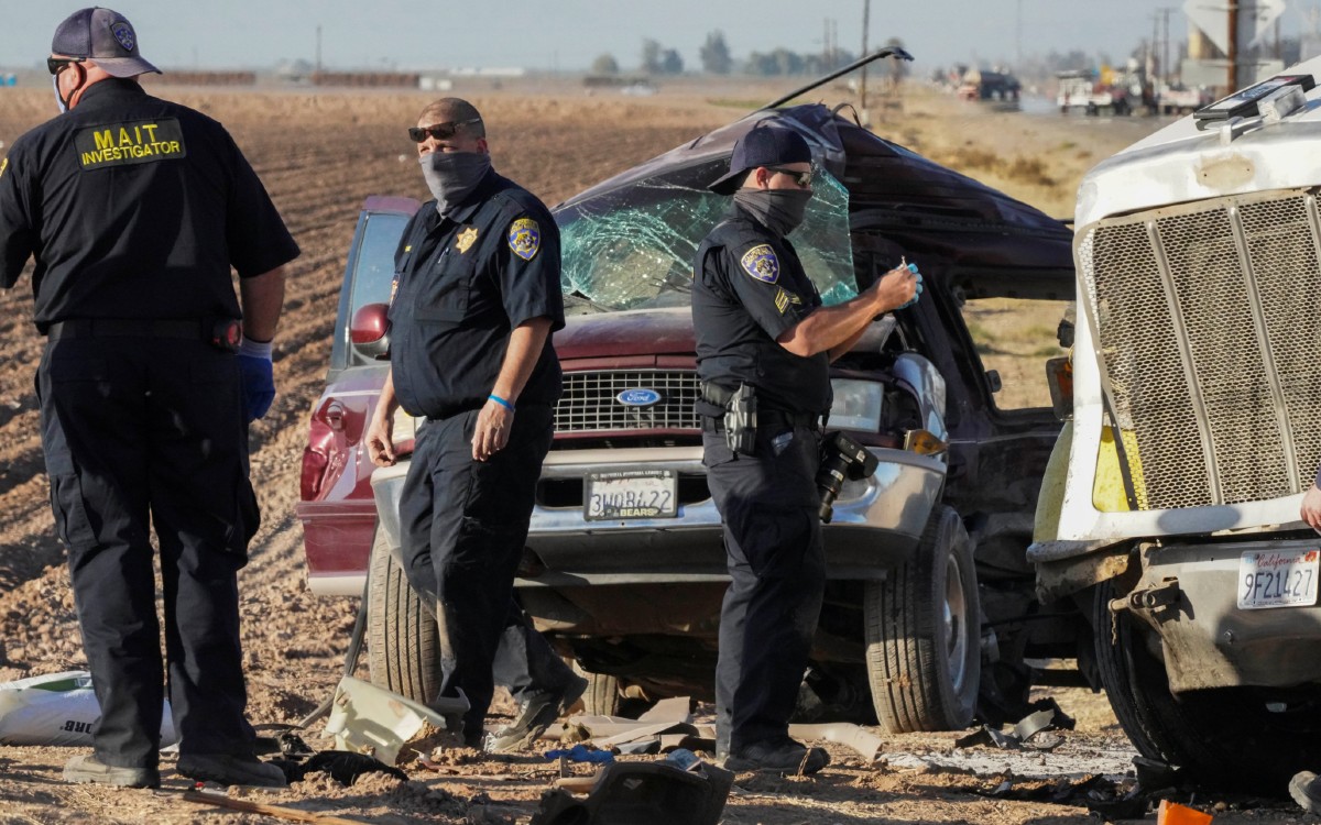 SRE: 10 mexicanos, entre los muertos en choque en California