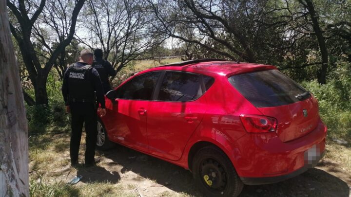 Se Recupera Vehículo con Reporte de Robo en San Juan del Río.