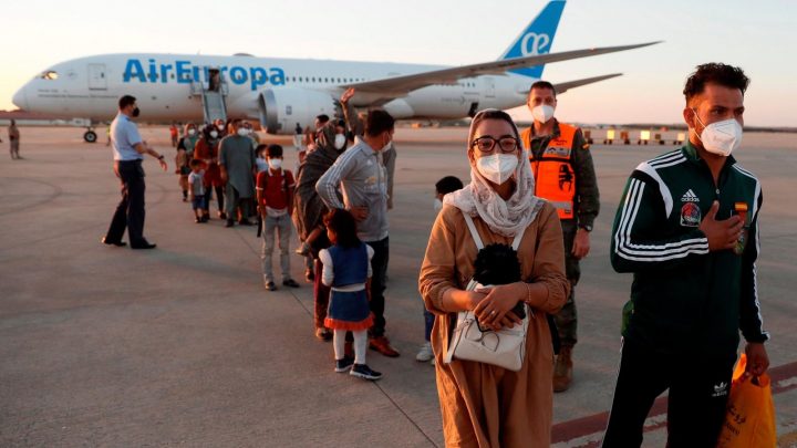 El Pentágono pide ayuda a aerolíneas civiles en evacuación de Afganistán
