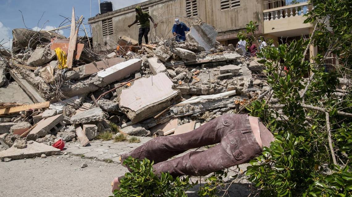 Haití eleva a dos mil 207 la cifra de muertos por sismo