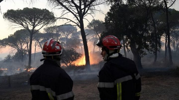 Incendio forestal deja dos muertos en Francia