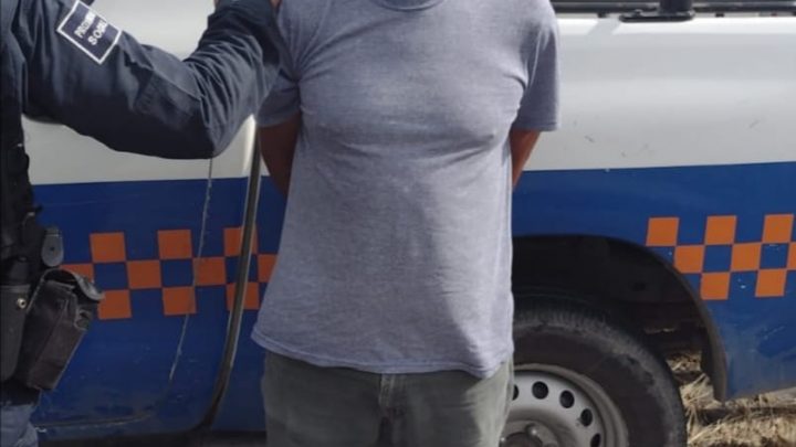 Son detenidos por querer extorsionar a dueño de carnicería en San Juan del Río.
