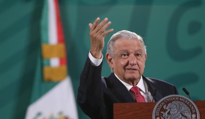 Carta compromiso de regreso a clases no es obligatoria, asegura AMLO