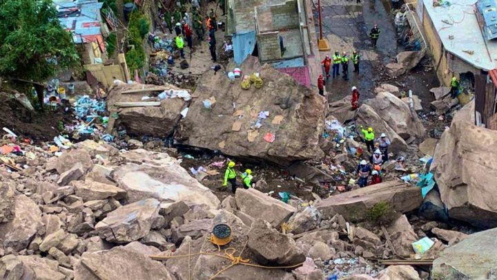Cerca de 200 personas se niegan a evacuar zona de riesgo tras derrumbe en cerro del Chiquihuite