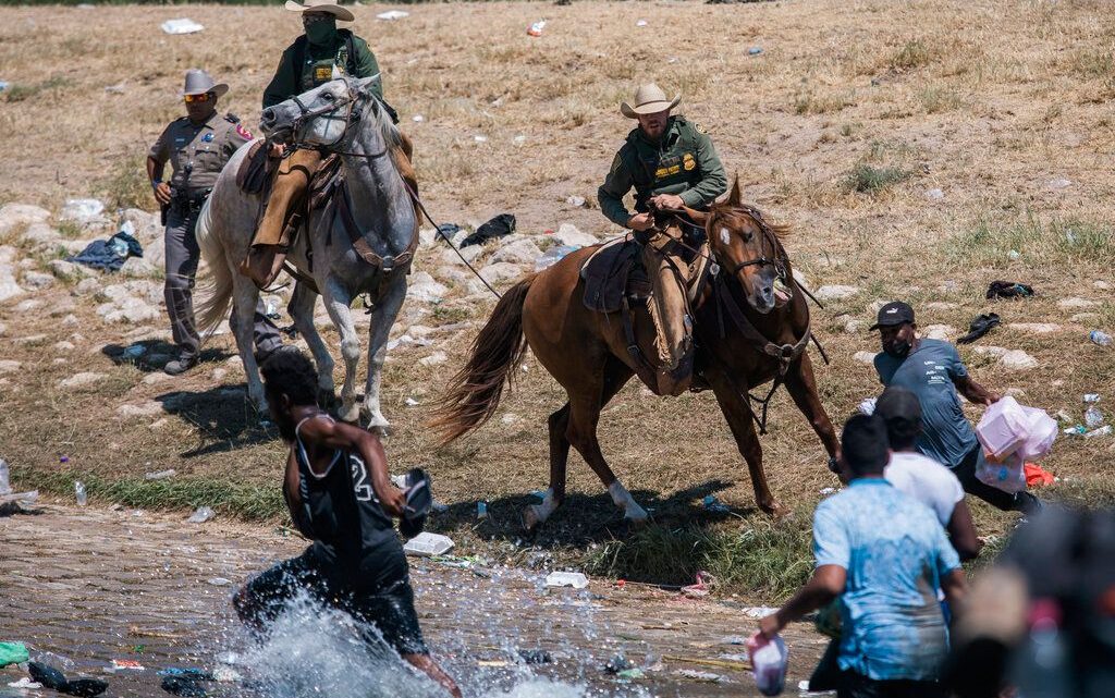 Biden asume responsabilidad por maltrato a migrantes: “Habrá consecuencias”