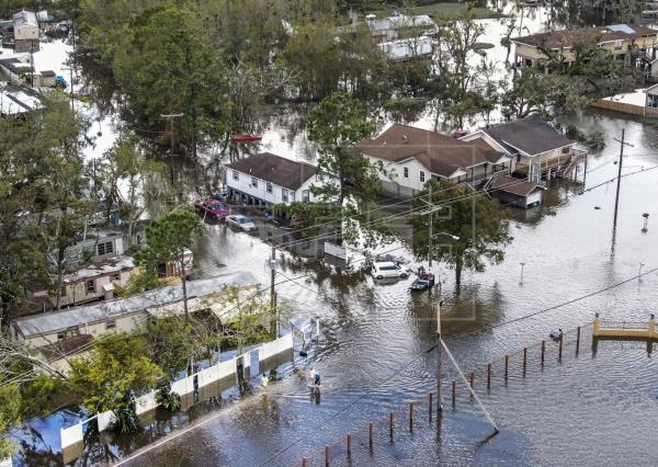 A 8 días del huracán “Ida”, están sin luz más de 530 mil usuarios en Luisiana