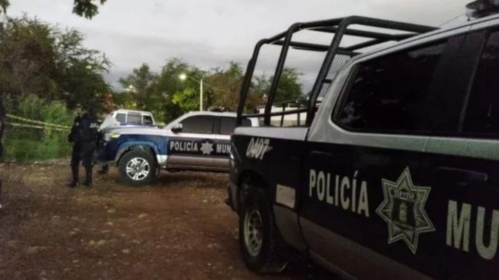 Policías municipales fueron atacados mientras circulaban sobre la calle La Franja de la colonia Libertad