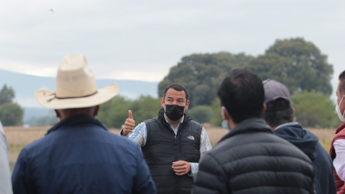 Con el objetivo de seguir resolviendo lo urgente y escuchar de viva voz las inquietudes de la ciudadanía que habita cerca de algunos cuerpos de agua de este municipio, el alcalde de San Juan del Río.