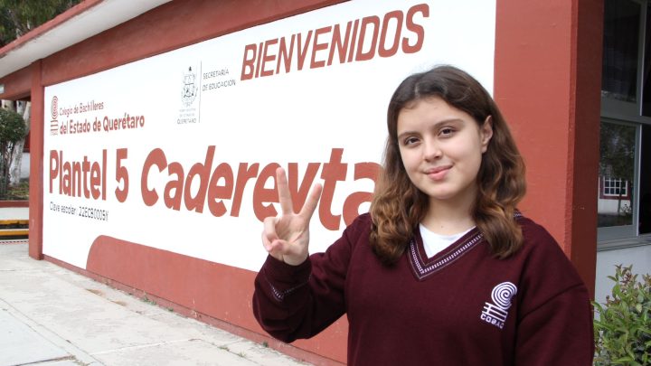 Karla Gabriela Ugalde Velázquez, estudiante del tercer semestre del Colegio de Bachilleres del Estado de Querétaro (COBAQ), plantel 5 Cadereyta.