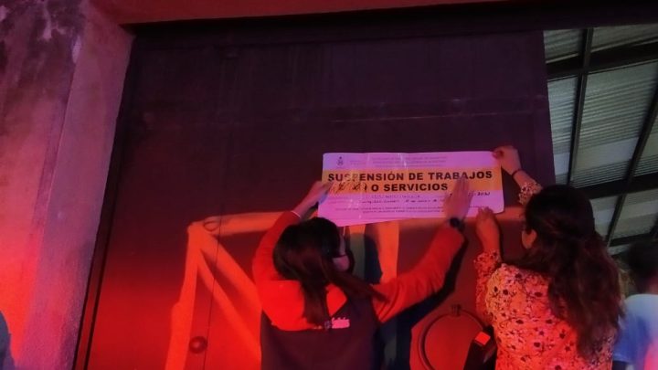 Mediante los operativos efectuados y las llamadas ciudadanas al 9-1-1, del 22 al 28 de octubre, la Unidad Especial Anti-COVID-19 llevó a cabo 15 suspensiones.