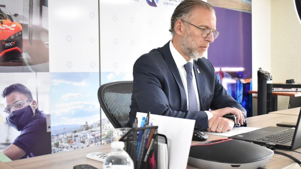 El titular de la Secretaría de Desarrollo Sustentable (SEDESU), Marco Antonio Del Prete Tercero, participó en la 4ta edición del Simposio de Recursos Humanos.