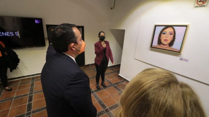 Cómo parte de las actividades con motivo del Día Internacional de la Eliminación de la Violencia Contra la Mujer, el presidente municipal de San Juan del Río, Roberto Cabrera Valencia.