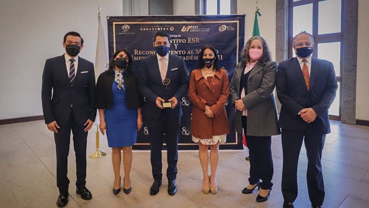 La Universidad Tecnológica de San Juan del Río (UTSJR), recibió de parte del Centro Mexicano para la Filantropía (CEMEFI).