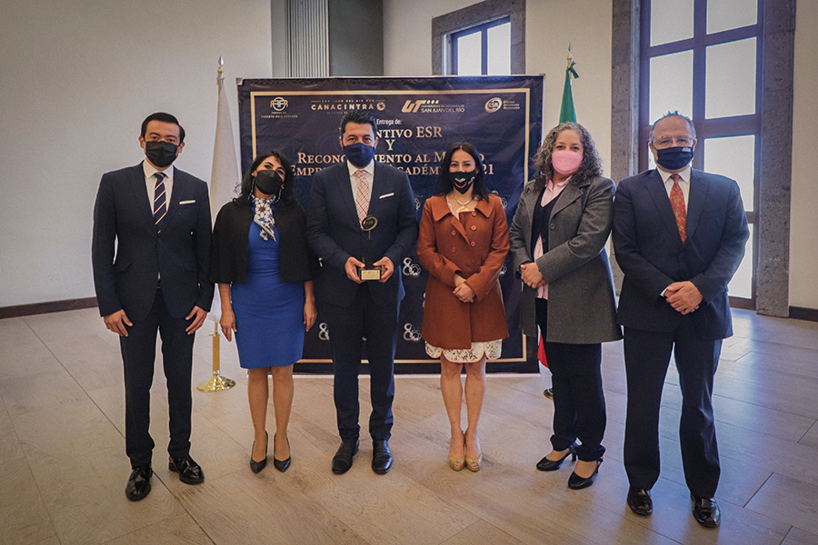 La Universidad Tecnológica de San Juan del Río (UTSJR), recibió de parte del Centro Mexicano para la Filantropía (CEMEFI).