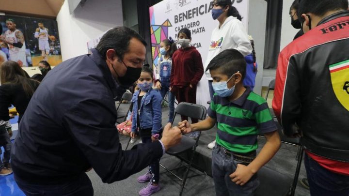 Estos apoyos benefician a la salud, al desarrollo escolar y personal.