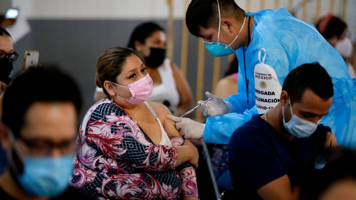 “Al parecer sí es esta nueva variante”, declara AMLO sobre un mexicano que estuvo en Sudáfrica y está internado en un hospital particular con síntomas de COVID-19