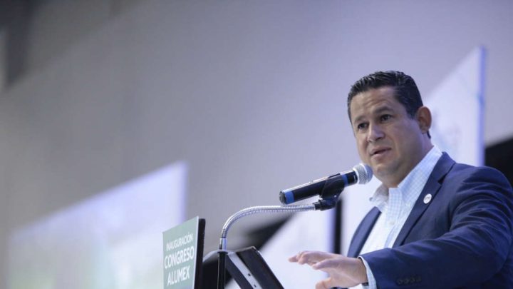 El mandatario estatal  indicó que cumplirá con el aislamiento y atenderá las recomendaciones de salud