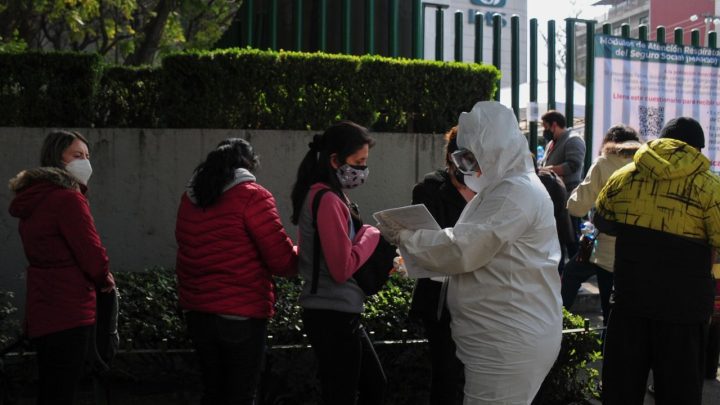 El Vocero Organizacional, Erick Ventura, informó que, de acuerdo con el Instituto Mexicano del Seguro Social (IMSS), durante la última semana la positividad alcanzó el 50 por ciento.