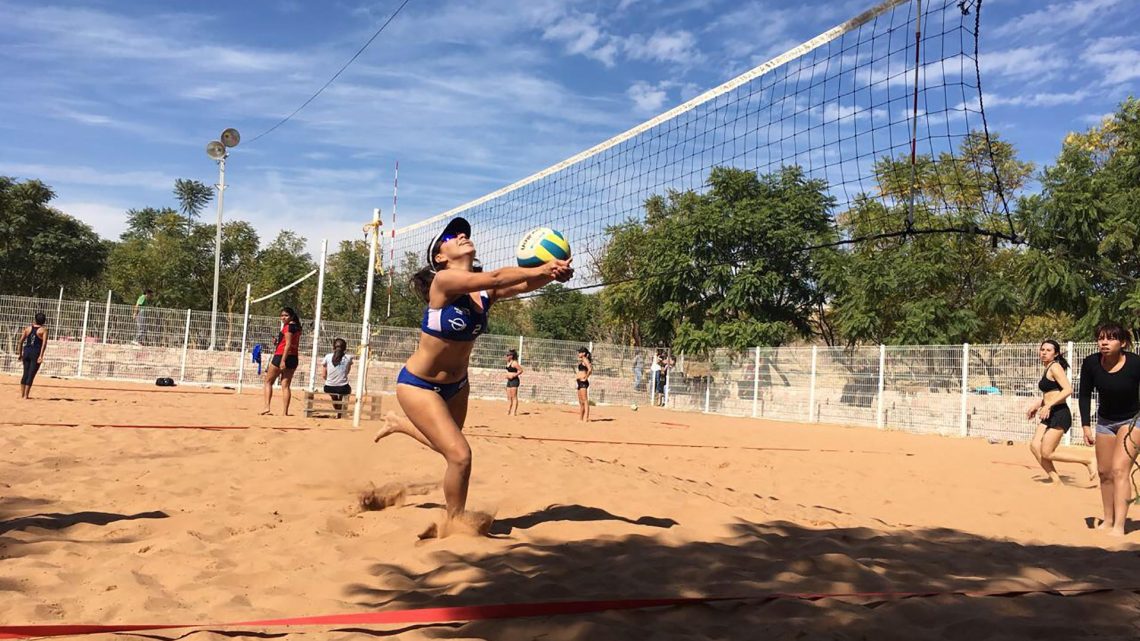 La disciplina de voleibol de playa celebró su campeonato estatal rumbo a los Juegos Nacionales Conade 2022. En total se llevaron a cabo 52 partidos.