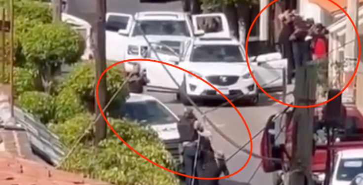 Un grupo armado llegó a un domicilio particular, sacó a varias personas y los fusiló en plena calle