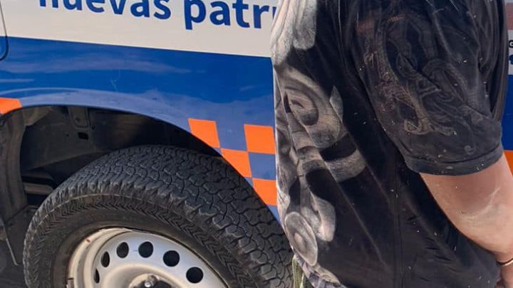 Durante recorrido de vigilancia en la zona elementos de la SSPM SJR realizaron la detención de un sujeto que fue señalado directamente por una femenina como responsable en el robo de una escalera y un gato hidráulico.