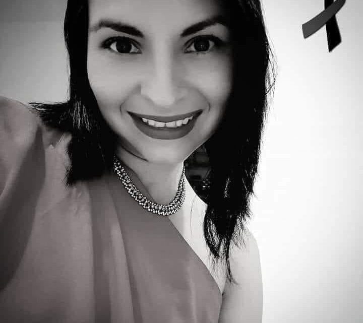 A Teresa A. Vega le arrebataron la vida en su domicilio ubicado en el fraccionamiento San Pedro Cholul de la capital yucateca. La joven tenía entre 35 y 39 años y trabajaba en un banco.