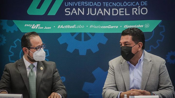 Autoridades de la Universidad Tecnológica de San Juan del Río (UTSJR) y la Universidad Tecnológica del Suroeste de Guanajuato (UTSOE).