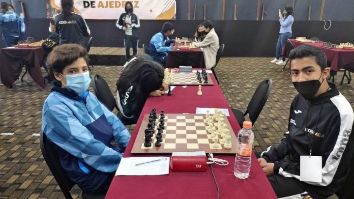 El equipo queretano de ajedrez consiguió siete pases a los Juegos Nacionales Conade 2022, esto luego de su participación en el Macro-Regional.