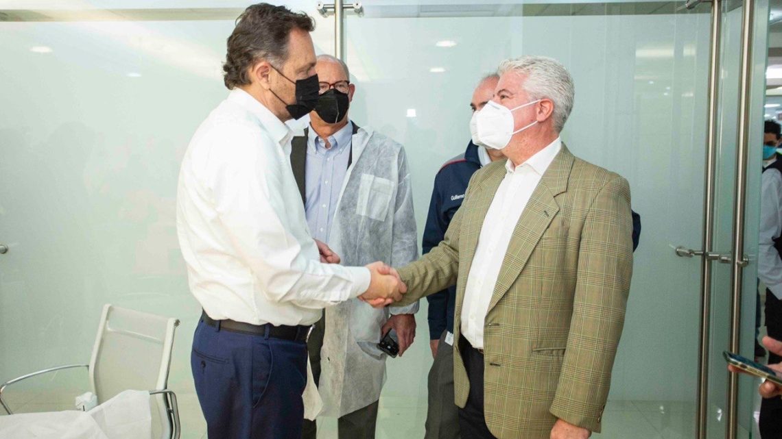 El gobernador, Mauricio Kuri González, visitó la planta Tetra Pak Querétaro, compañía líder a nivel mundial en soluciones de envasado.