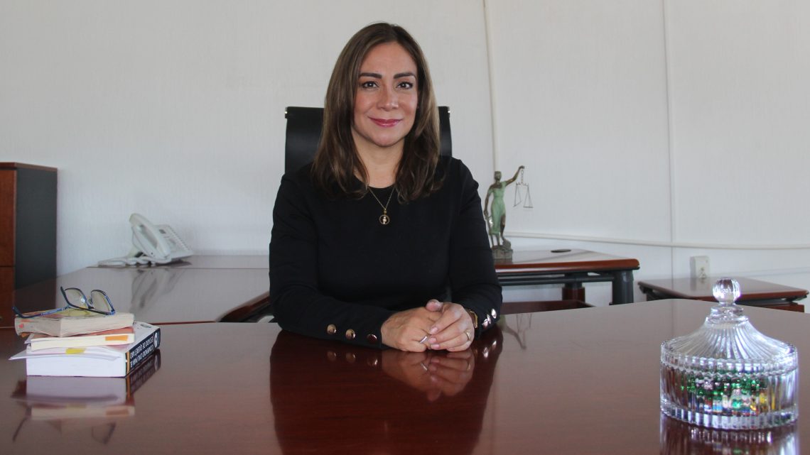 La secretaria del Trabajo en el estado, Liliana San Martín Castillo, anunció ajustes estratégicos al interior de la Junta Local de Conciliación y Arbitraje de Querétaro.
