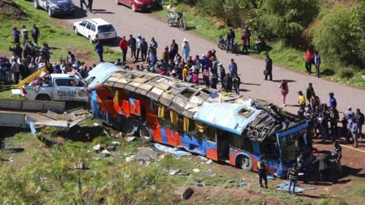 Autoridades detallan que el accidente, ocurrido en el departamento de Santander, dejó 15 heridos