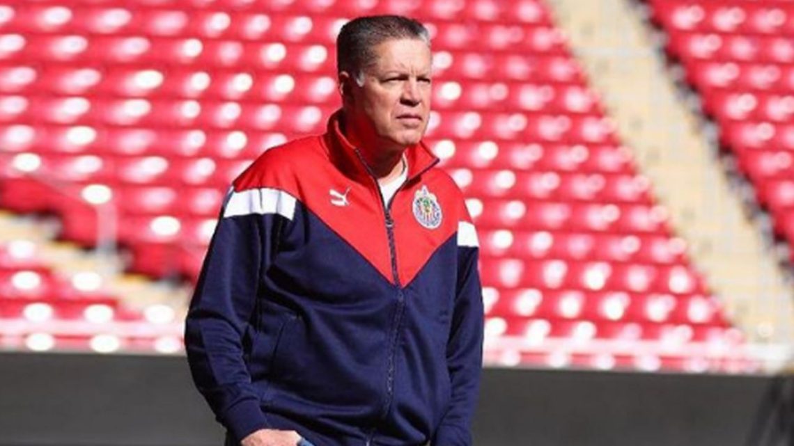 El director deportivo del Guadalajara ha quedado muy lejos de cumplir sus promesas con el equipo
