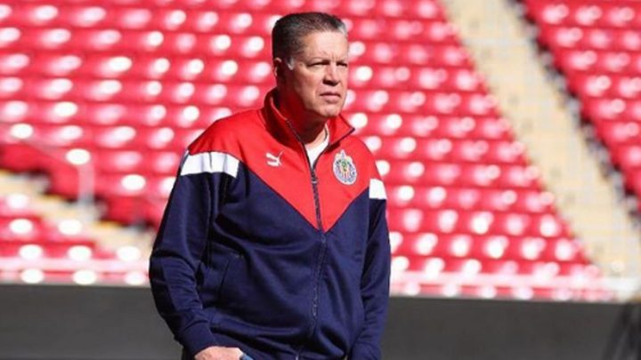 El director deportivo del Guadalajara ha quedado muy lejos de cumplir sus promesas con el equipo