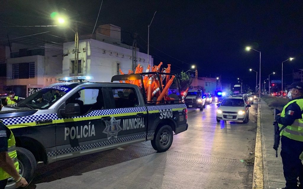 En el auto viajaba el subdirector de la policía municipal de Ciudad Fernández, que resultó lesionado en una pierna