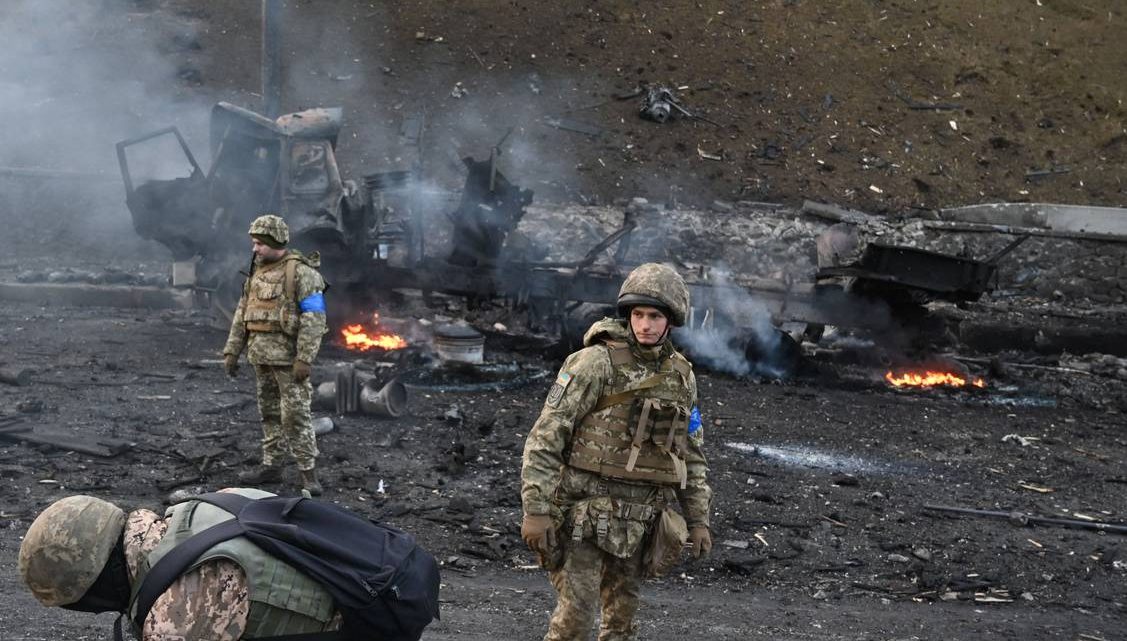 Moscú publicó el retiro de efectivos, sin embargo ayer continuaron los bombardeos