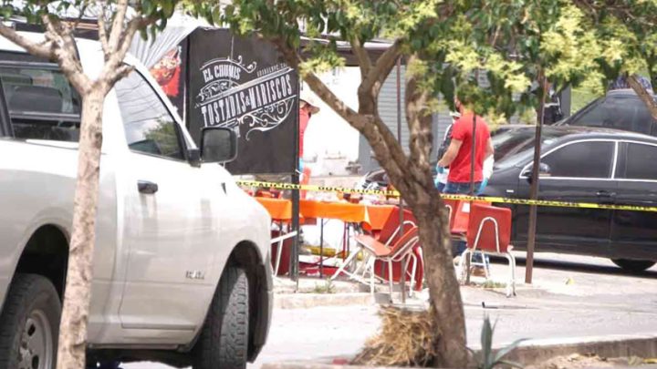 Al arribar las corporaciones policiales confirmaron que se encontraban tres personas que ya no contaban con signos vitales