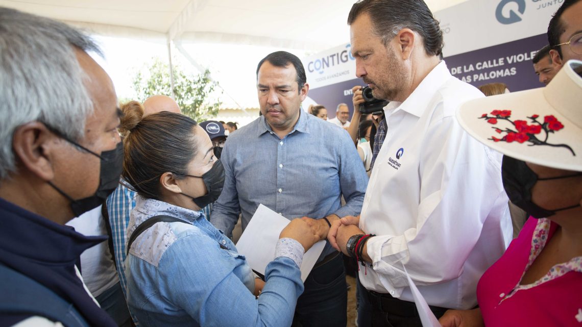El gobernador de Querétaro, Mauricio Kuri González, entregó el mejoramiento de la calle Violeta en la comunidad Senegal de las Palomas.