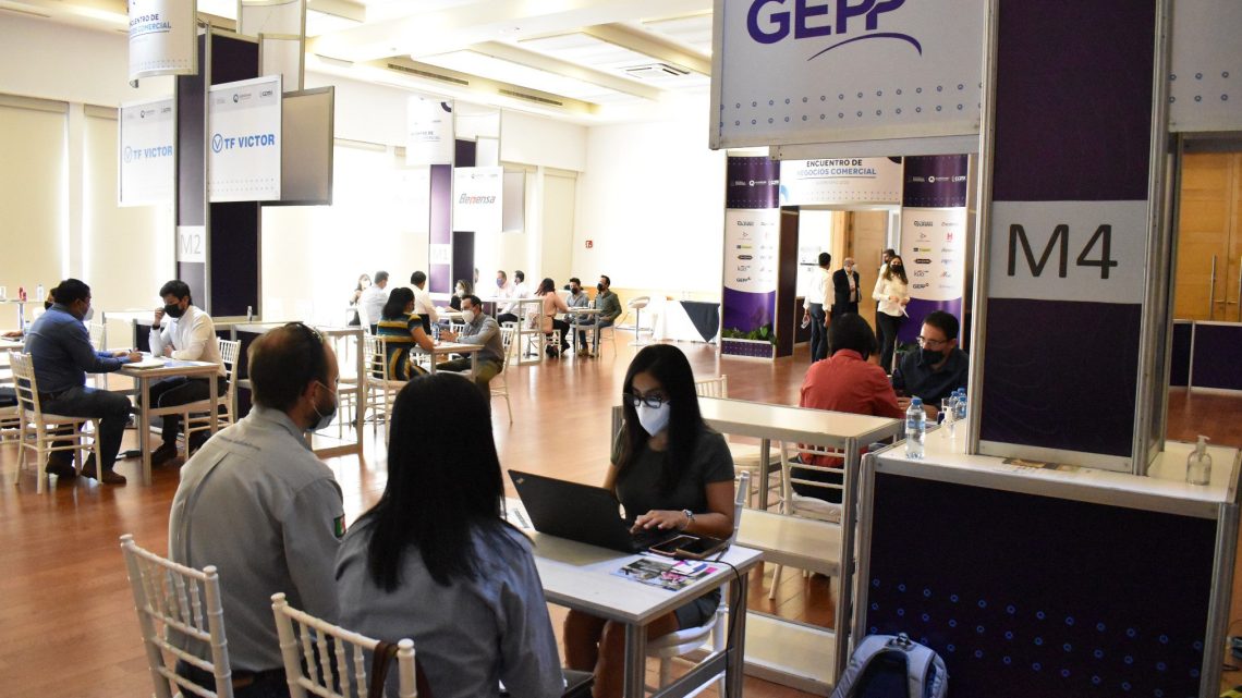 Detalló que, a través de estos eventos, organizados en conjunto con el Centro de Competitividad de México (CCMX), la Cámara Nacional de Comercio (CANACO)