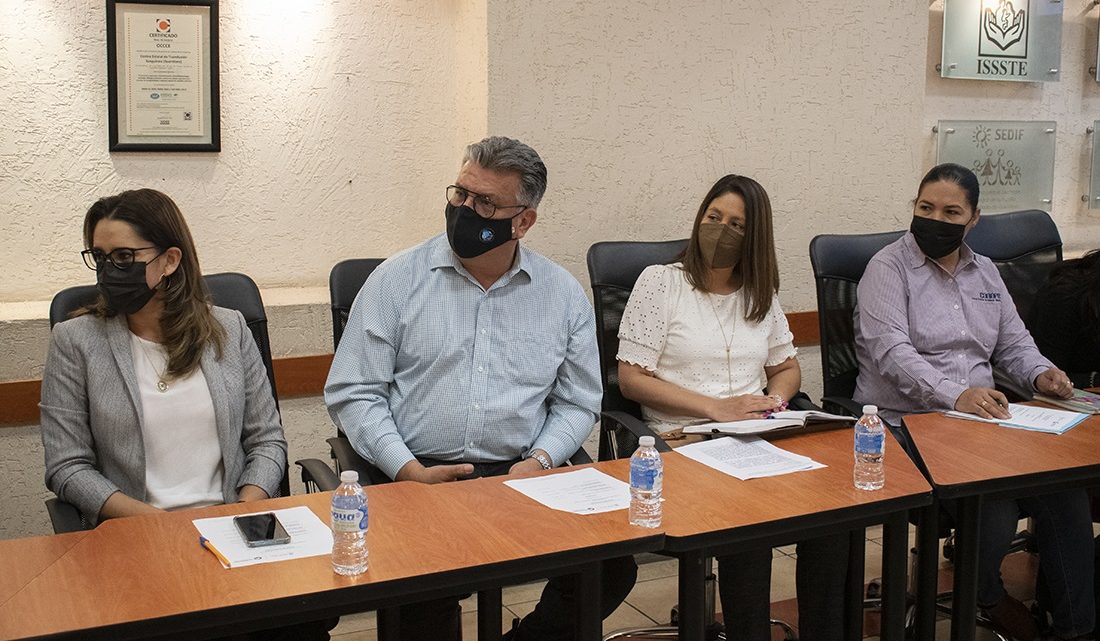 La secretaria de Salud del Estado de Querétaro, María Martina Pérez Rendón, presidió la Primera Reunión Ordinaria del Consejo Estatal para la Prevención y Atención de Accidentes (COEPRA).
